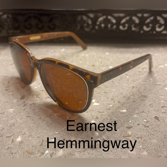 Ernest Hemmingway Sunglasses 4724 - Picture 2 of 5